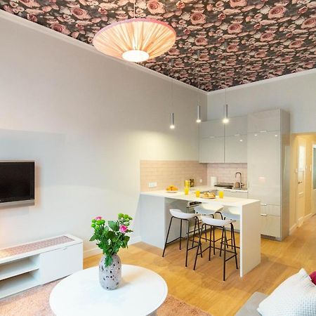 Glamorous And Brand New 2 Bedroom Krasków Εξωτερικό φωτογραφία