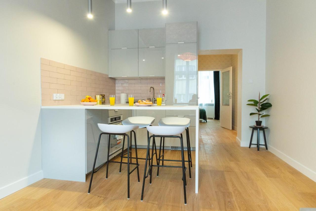 Glamorous And Brand New 2 Bedroom Krasków Εξωτερικό φωτογραφία