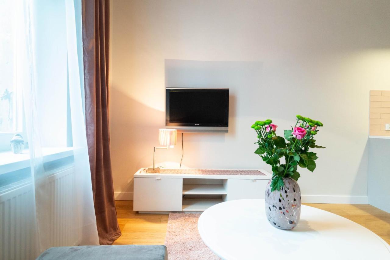 Glamorous And Brand New 2 Bedroom Krasków Εξωτερικό φωτογραφία